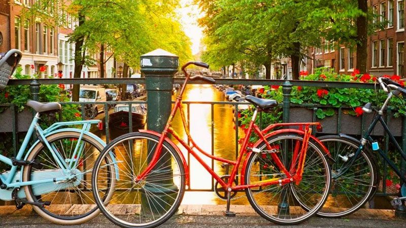 Новый запрет для туристов в Амстердаме