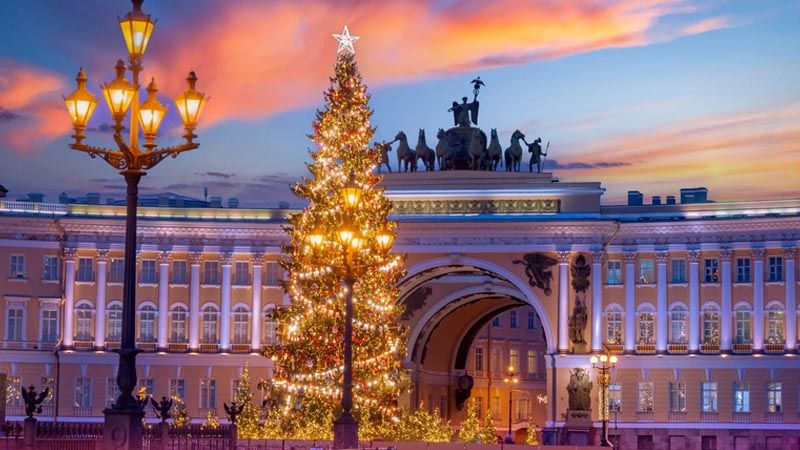 Раннее бронирование - НОВЫЙ ГОД. Перелет из Москвы в Санкт-Петербург за 4 130р. туда-обратно