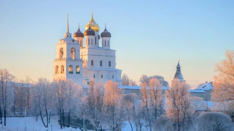 Троицкий собор Псков зима