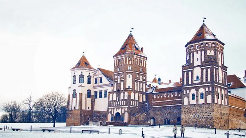 Бежим в аэропорт! Перелет из Москвы в Минск за 1 460р. в одну сторону