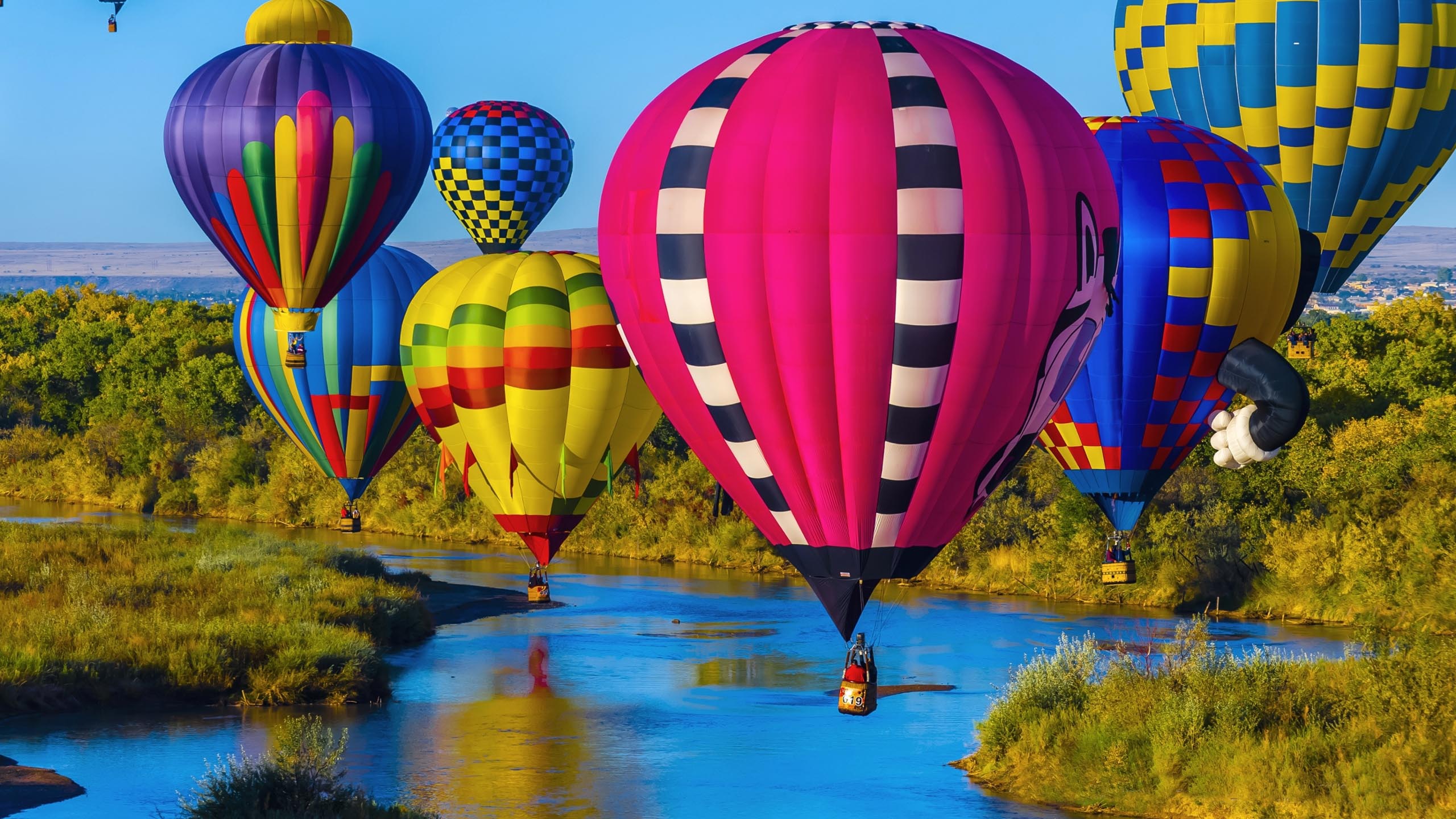 Мир наизнанку: 14 самых лучших мест для полетов на воздушном шаре на планете
