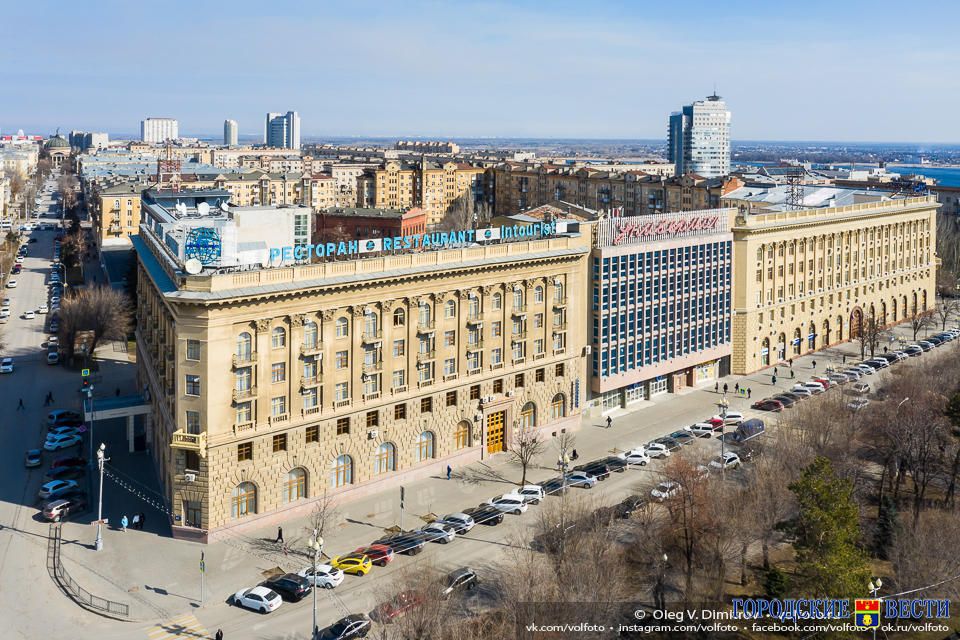 В Волгограде начались работы по реконструкции ЦУМа